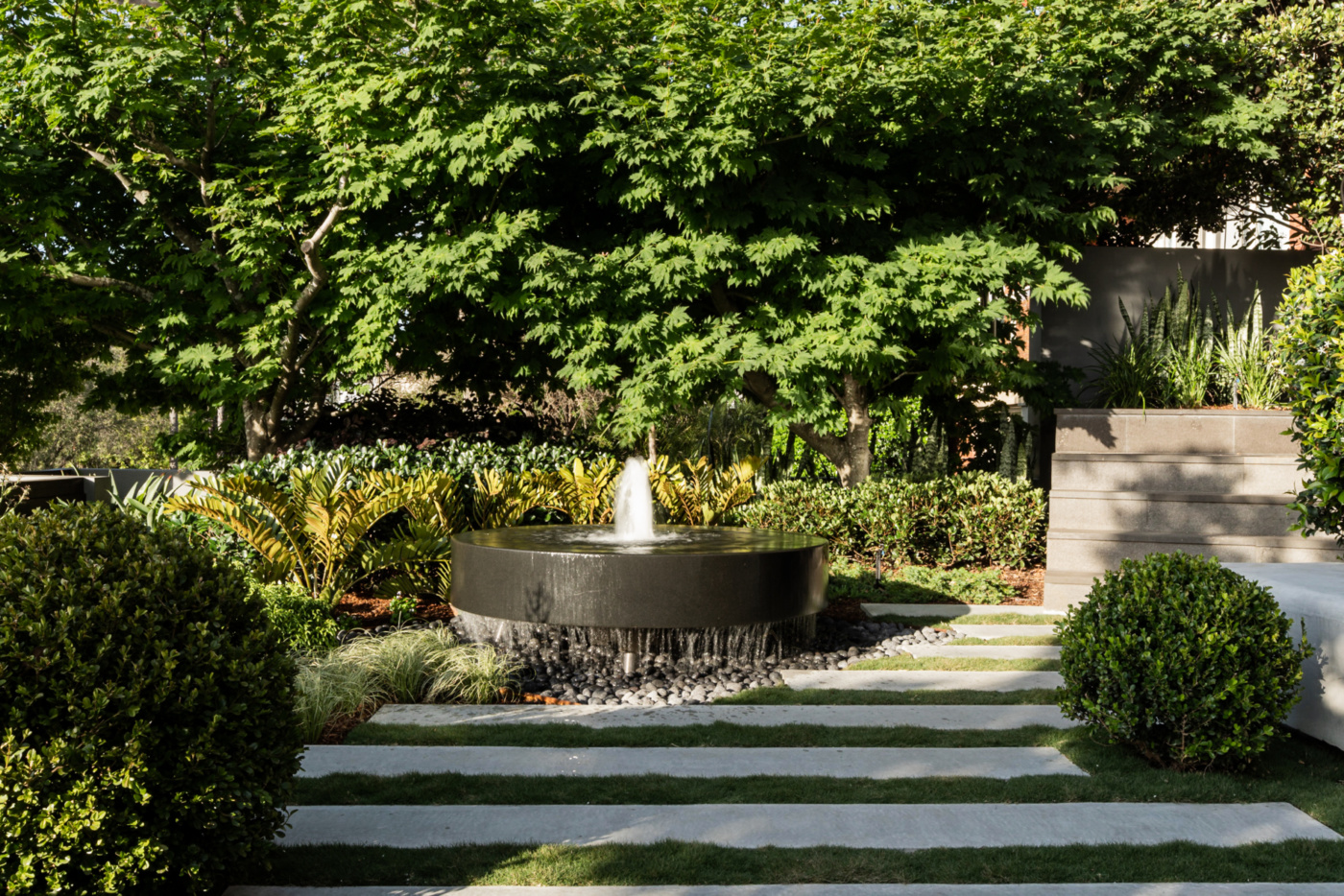 Rolling Stone Landscapes | Concrete Alfresco